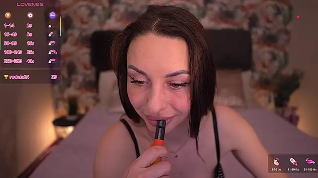 KristiiMaxのライブXXXチャット