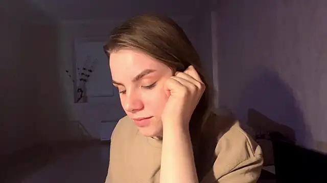 Chat +18 de LeishaRocher ao vivo