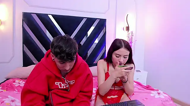 Kenji_n_Rousse's Live XXX Chat