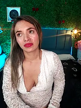 Kiaraa88 现场XXX聊天