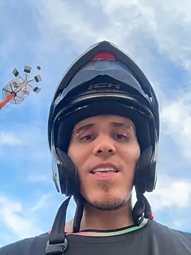 Chat XXX en directo de adam-rivera