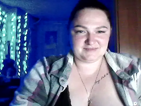 AngelQSkyのライブXXXチャット