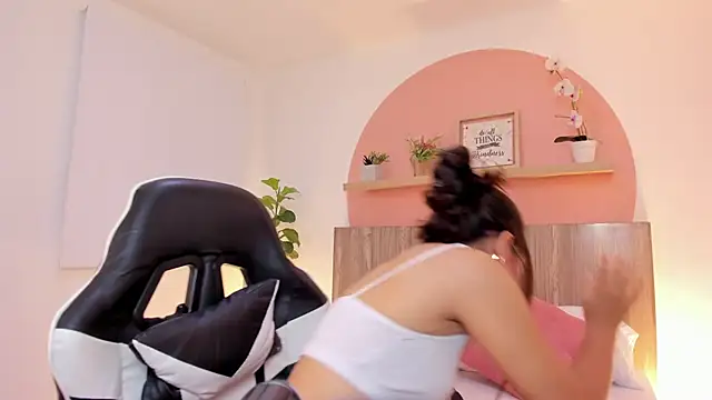 ivette_swan's Live XXX Chat