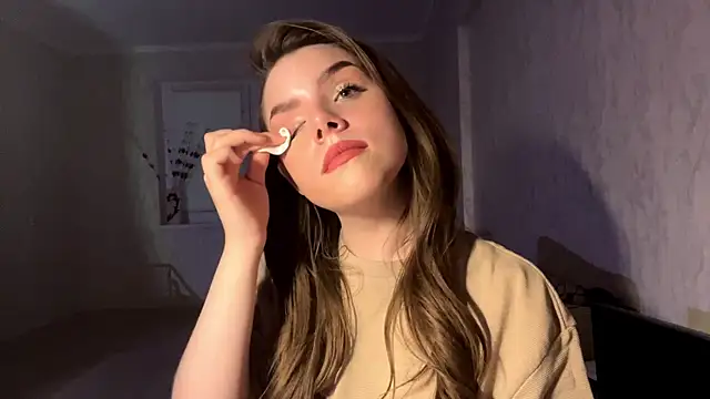 LeishaRocher's Live Chat Room