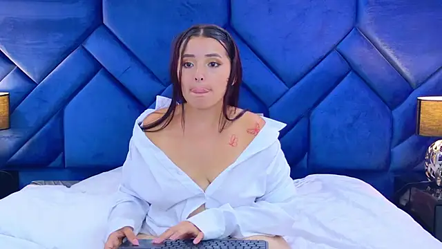 IsabelaCampbell Adlı Modelin Canlı XXX Sohbeti