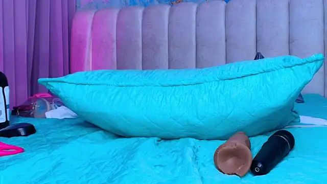 _sex_mia Adlı Modelin Canlı XXX Sohbeti