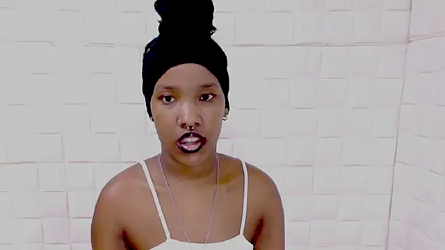 Chat XXX ao vivo de EroticSexyPrada