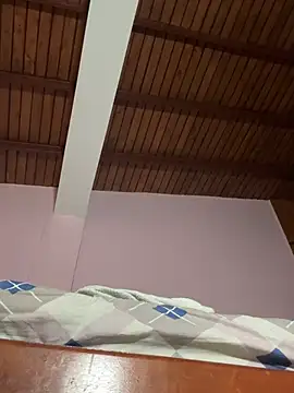 lucas-stormのウェブカメラショー