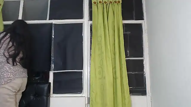 Chat +18 de KrystalAdams ao vivo