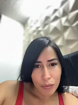 areviklusine1 Live XXX-Chat