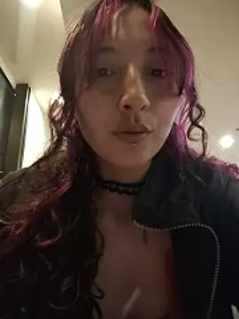 Chat +18 de _Laary_Lily ao vivo