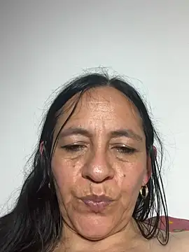 Freya_Artemisa Chat XXX in diretta