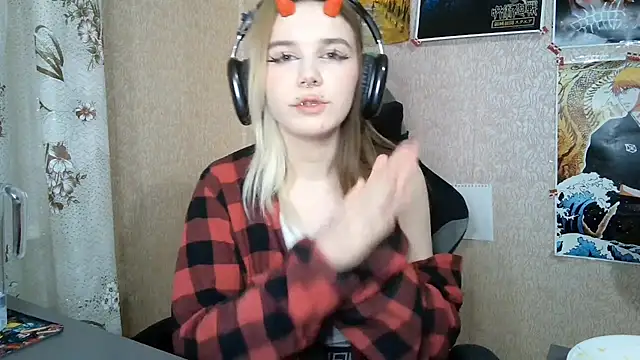 MilaTyan's Live XXX Chat