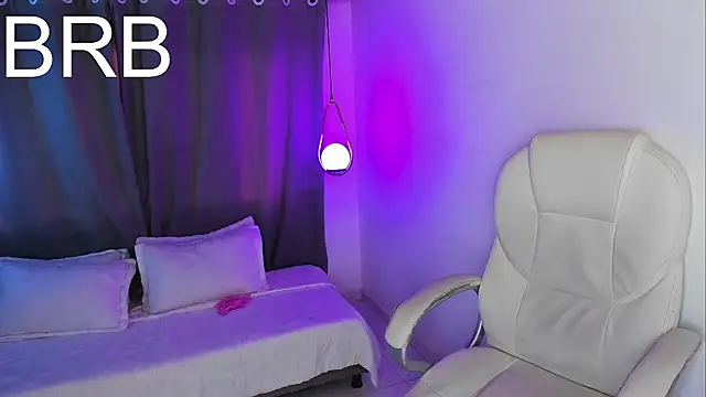 NixieSterling Chat XXX in diretta