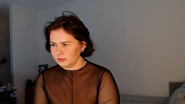 Czat XXX na żywo – M1ssShyMira