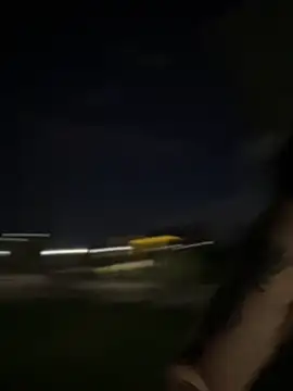 Show modela RojitasTeaseX_ na web-kameri