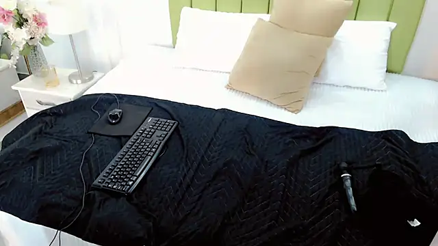 charlotte1_sweet Webcam Show