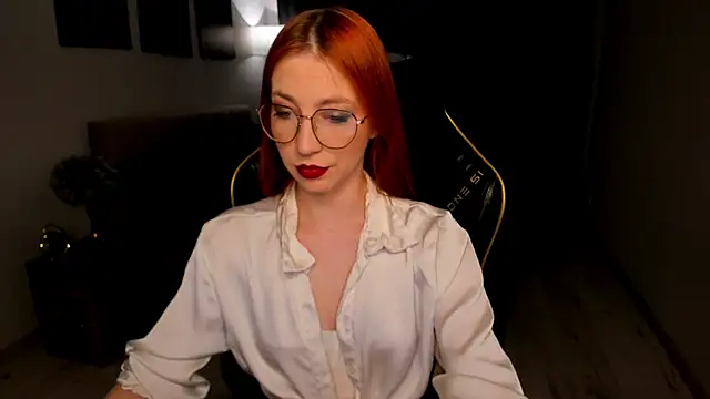 _FireInMySoul_ Adlı Modelin Canlı XXX Sohbeti