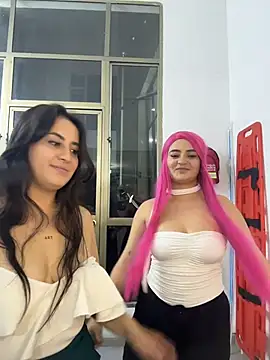 Antonella_Julieta Webcam-Show