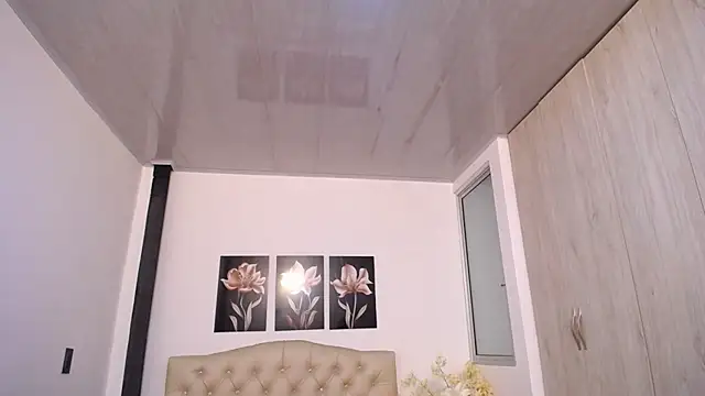 Chat XXX en directo de pinky_f00x