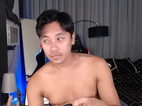 Chat XXX Live alexsuckable01