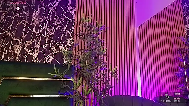 BarbieKara 在線直播表演