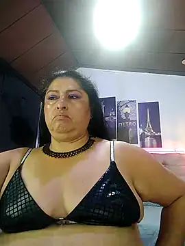 Keyla01_: απευθείας συνομιλία ΧΧΧ