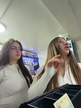 roouse: вебкам-шоу