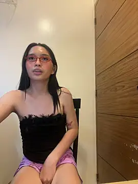 goddess_athena69 élő XXX-chatje