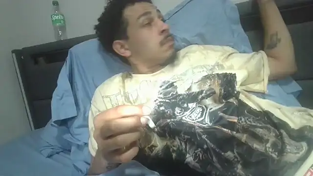 bigdickjojo69's Webcam Show