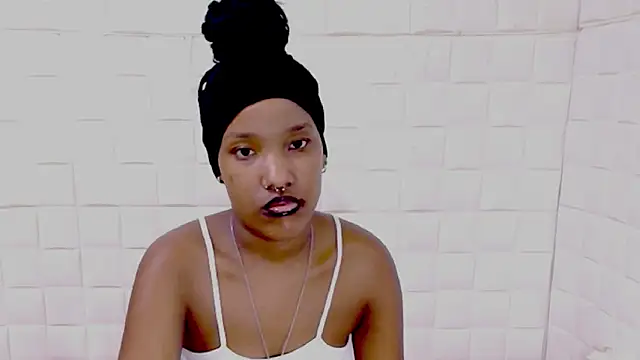 EroticSexyPrada Webcamshow