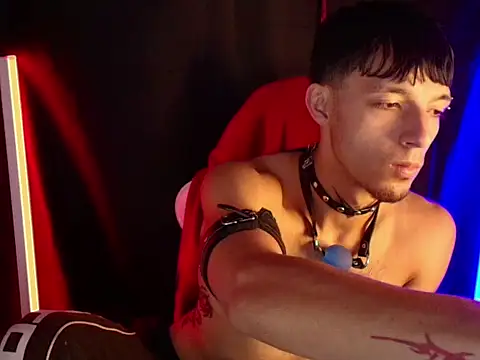 dark_men1 Webcamshow