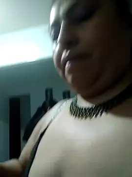 Keyla01_: απευθείας συνομιλία ΧΧΧ