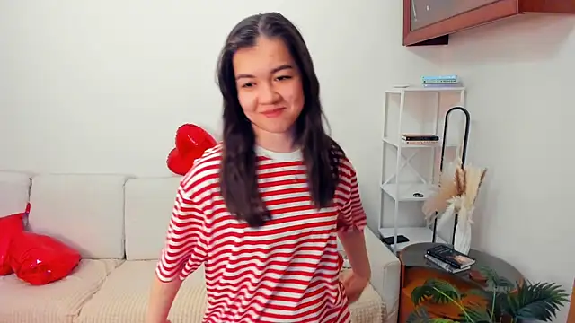 ShanaYock 现场XXX聊天