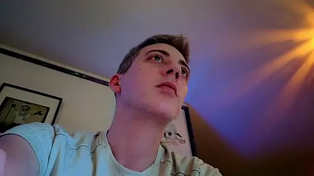 Show modela 1Hugo1 na web-kameri