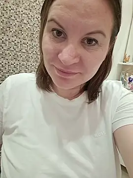 Show modela LaraHarper na web-kameri