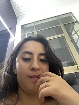 Antonella_Julieta: онлайн-секс-чат