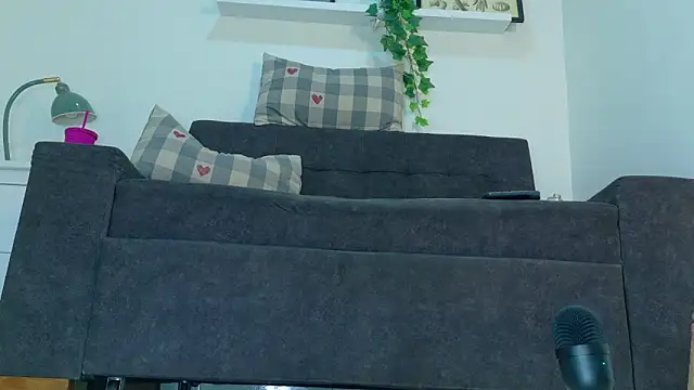 RiriiBrunette__ live XXX chat