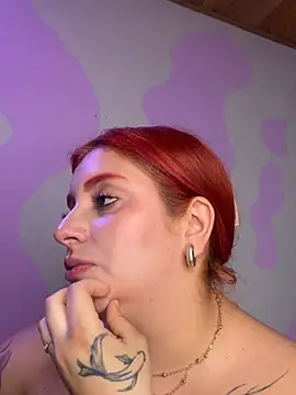 Emma_Q0 – Naživo XXX chat