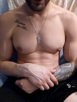 Dany2189: διαδικτυακό σόου στην κάμερα