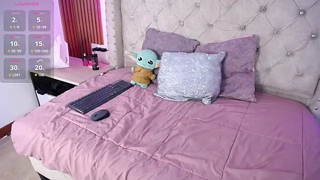 Chat +18 de Elizabeth_Evans1 ao vivo