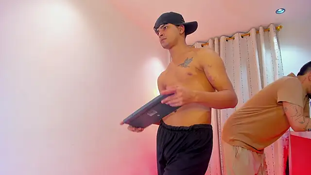 TheBatMansion Live XXX-chat