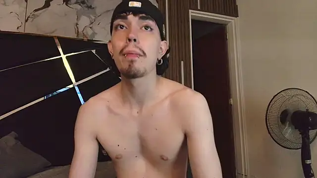 Couple_In_Heat élő XXX-chatje