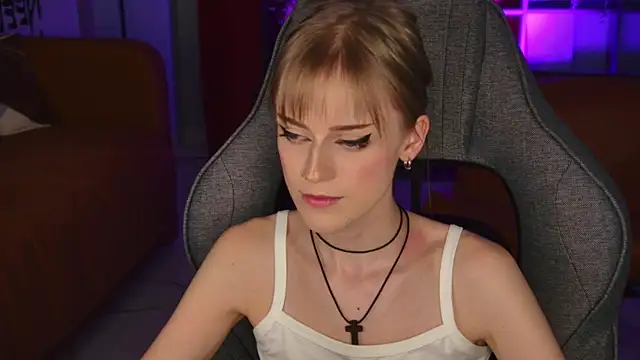 KiraMontoya 即時 XXX 聊天