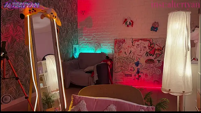 altertyan Adlı Modelin Canlı XXX Sohbeti