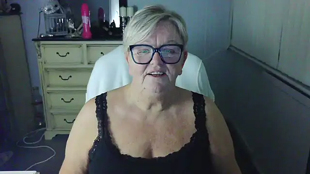 BridgetBlueEyes Live XXX-Chat