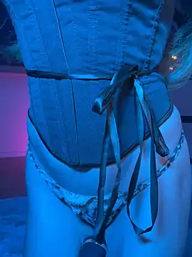 HotBella- Webcam-Show