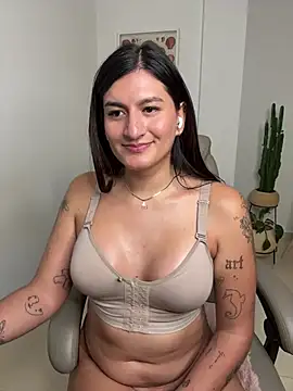 ari_artis Chat XXX live