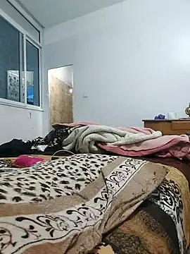 Queen_355 Adlı Modelin Web Kamerası Şovu