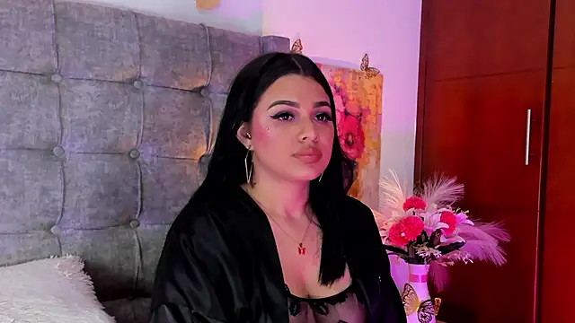 Linda_Fosterr's Webcam Show